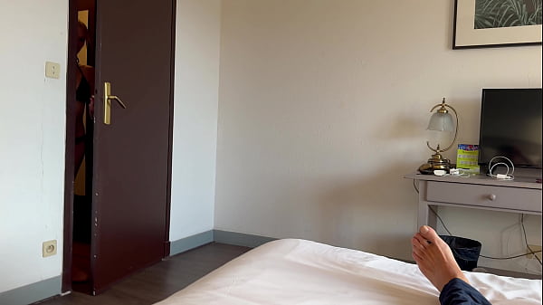 TAKE OFF THE CONDOM I SWALLOW YOUR CUM – MY WIFE’S FRIEND CAME INTO MY ROOM IN MORNING